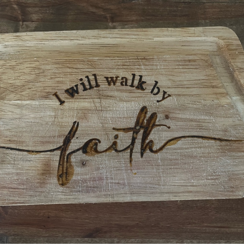 Farberware Natural Wood Serving Paddle with 'I Will Walk By Faith' Engraving - Picture 2 of 5